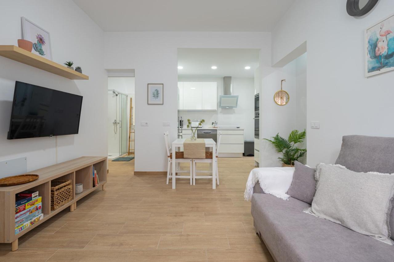 Workfriendly 2Br Home 5 Min Walk To Beach - Wifi 라스팔마스 외부 사진